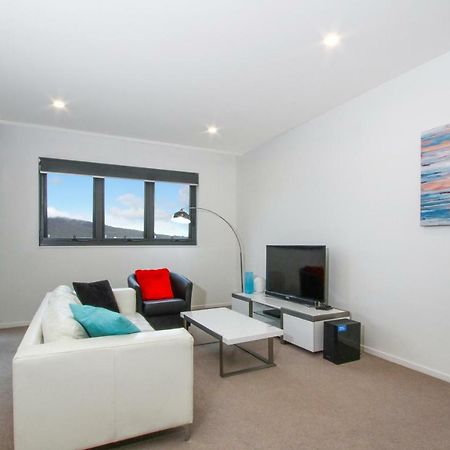 Iq Smart Apartments 704 Braddon Act Canberra Eksteriør bilde