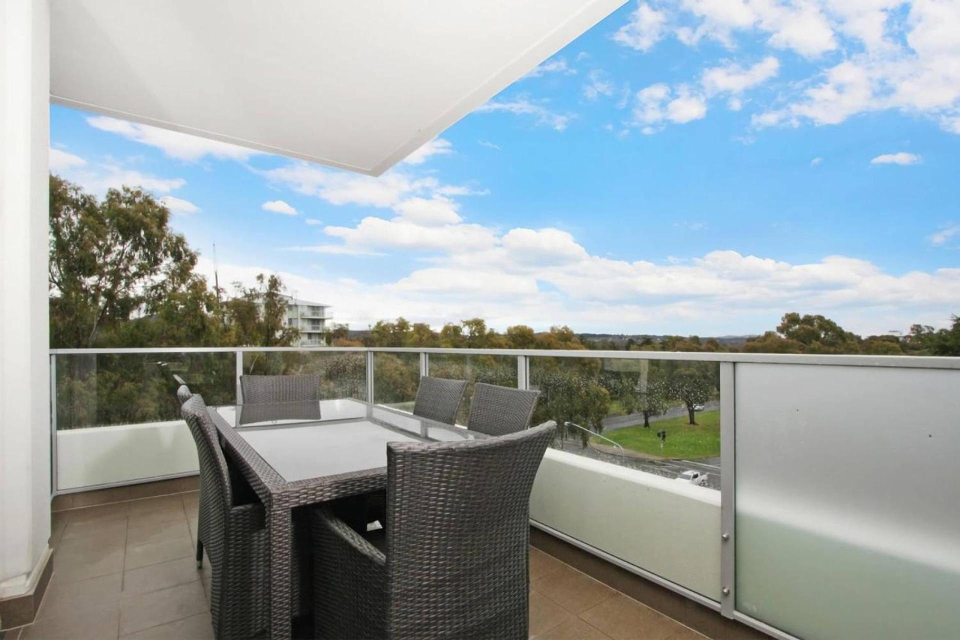 Iq Smart Apartments 704 Braddon Act Canberra Eksteriør bilde