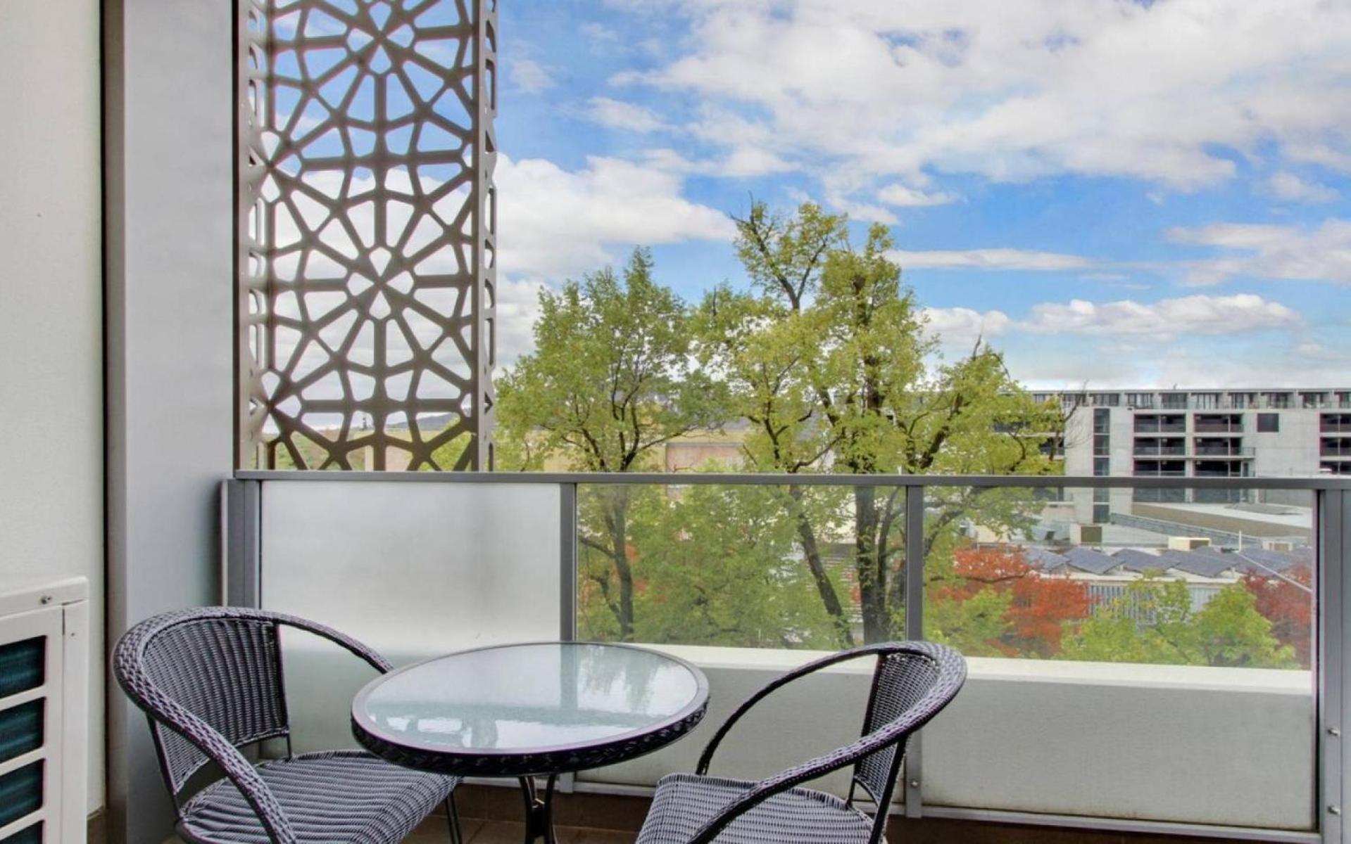 Iq Smart Apartments 704 Braddon Act Canberra Eksteriør bilde