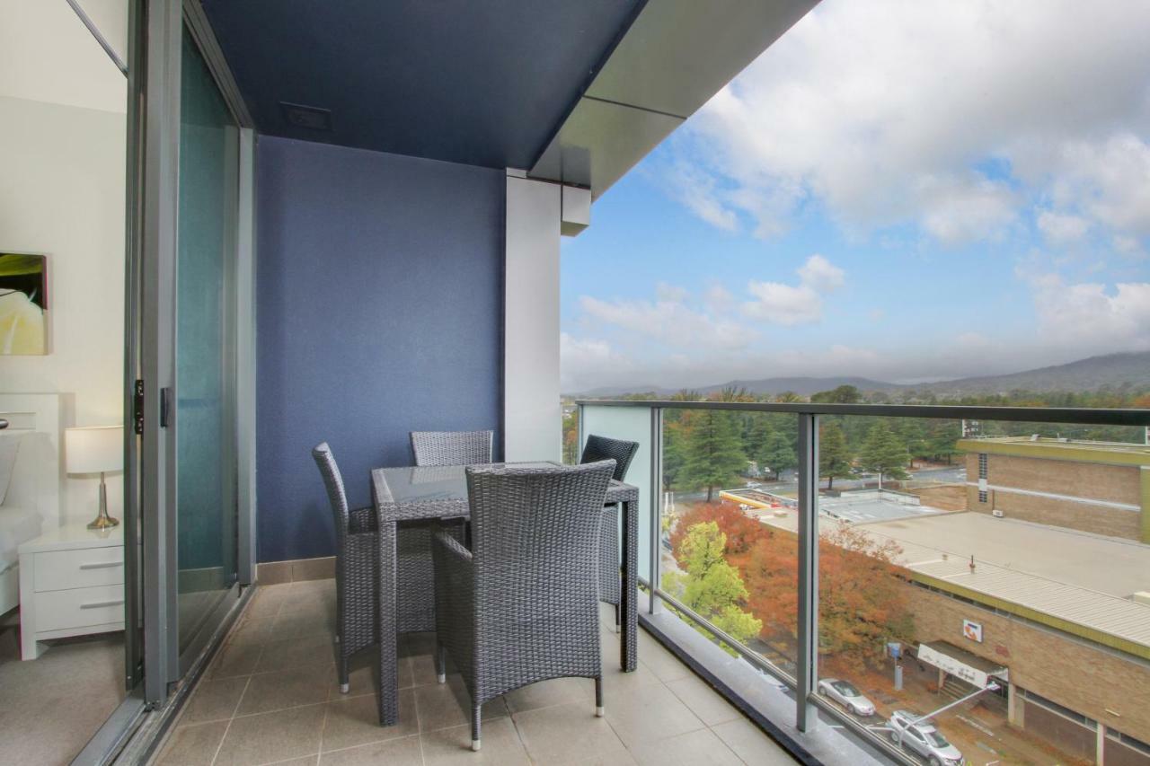 Iq Smart Apartments 704 Braddon Act Canberra Eksteriør bilde